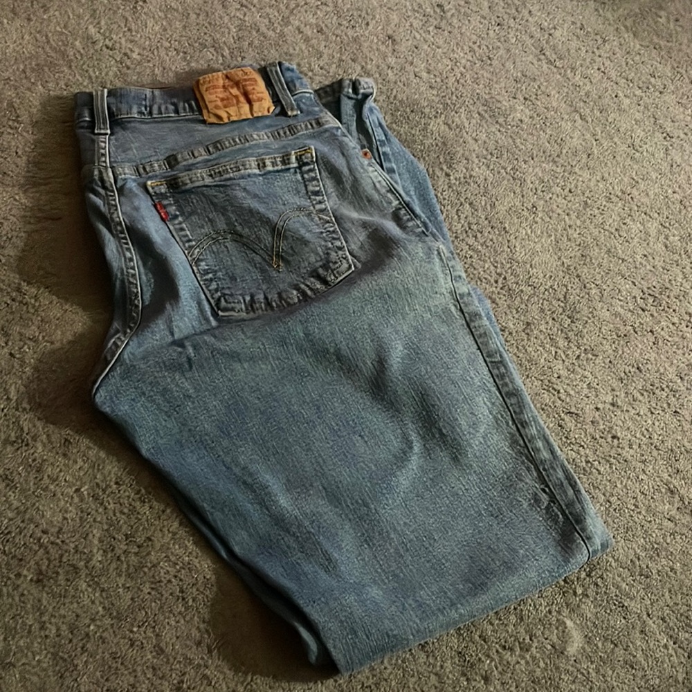 Levi jeans